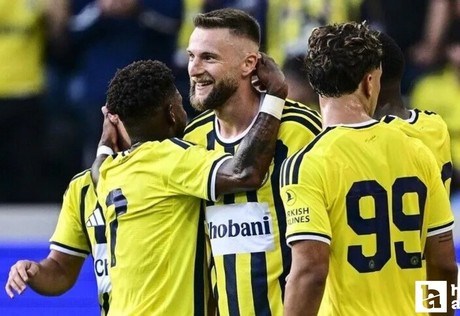 Fenerbahçe, ilk hazırlık maçını farklı kazandı