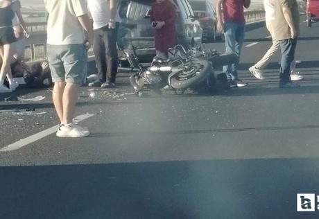 Ankara-Eskişehir yolunda iki motosiklet bir otomobille çarpıştı: 2 yaralı
