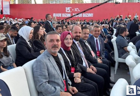 Başkan Ercan düzenlenen demokrasi nöbetine katıldı, vatandaşlarla bir araya geldi!