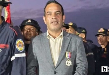 Venezuela’daki depremde 38 kişiyi kurtaran Türk vatandaşına "Kahramanlık Nişanı" takdim edildi