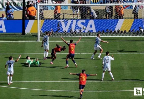 Dünya Kupası'nda Arjantin'i 1-0 ile geçen İspanya şampiyon oldu