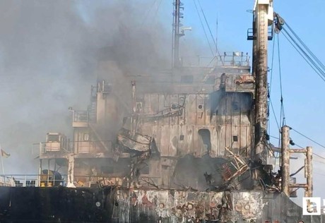 Rusya'dan Karadeniz'de yük gemisine saldırı: 5 ölü, 5 kayıp