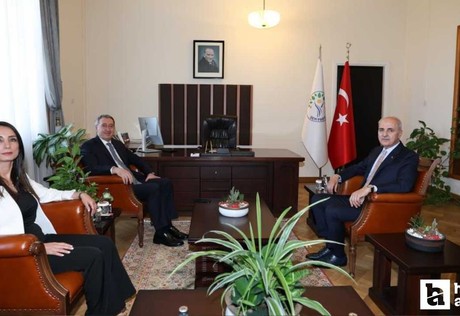 TBMM Başkanı Kurtulmuş ziyaretlerine DEM Parti grubu ile devam etti