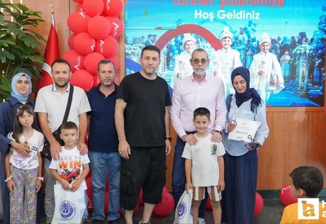 Etimesgut Belediye Başkanı Beşikcioğlu, sünnet olan çocukları ziyaret etti!