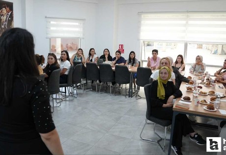 Keçiören Belediyesinden ailelere yönelik 'Ergenlik Dönemi' semineri