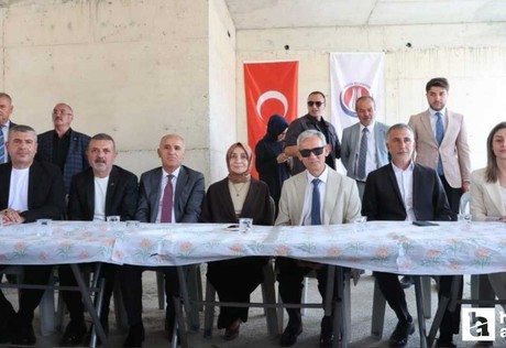 TÜMÖZDER Sincan'da vatandaşlara aşure ikramında bulundu