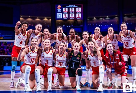 Kadın Voleybol Milli Takımı’nın yarı finalde rakibi Çin!