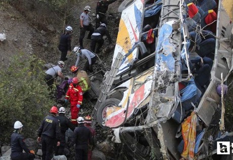 Peru'da otobüs kazası: 5 ölü, 16 yaralı