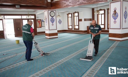Keçiören Belediyesi bayram öncesi cami ve ibadethaneleri temizliyor