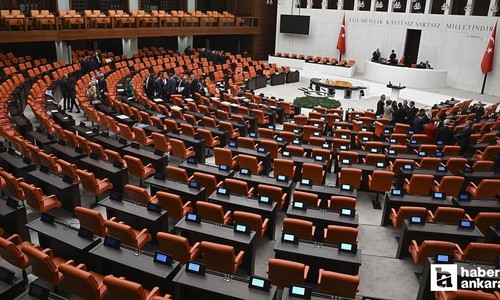 Meclisin tatile girmesinin iptal edildiği karar Resmi Gazete'de yayınlandı