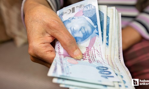 Beklenen oldu! Milyonlarca emeklinin maaşına ek zam geliyor