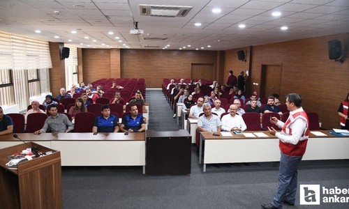 Pursaklar Belediyesi iş güvenliği ve sağlığına yönelik seminer verdi