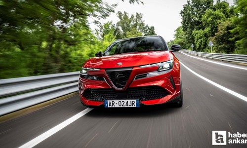 Alfa Romeo Junior’ın yeni elektrikli seçeneği yakında yollara çıkıyor