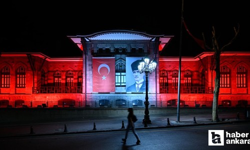 Başkent Ankara'nın simge yerleri 15 Temmuz'a özel ışıklandırıldı