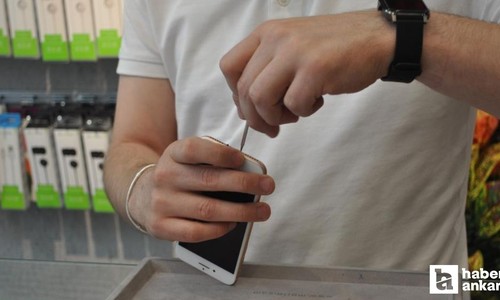 Telefon tamircileri uyarıyor! Sıcaklarda cep telefonunuzu uzun süre şarjda bırakmayın