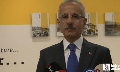 Ulaştırma Bakanı Ankara'da PTT Pul Müzesi'ni ziyaret etti