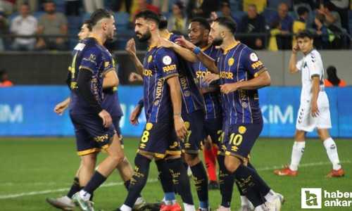 Ankaragücü yeni teknik direktörü ile Sakaryaspor'u 2-1'lik skorla geçti!