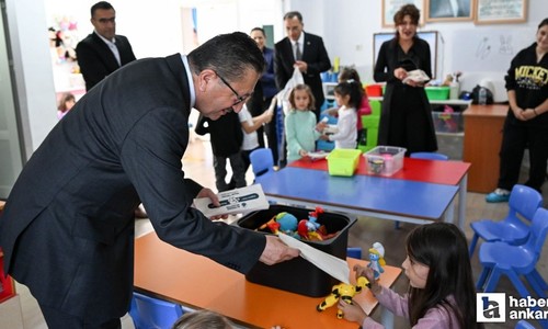 Altındağ Belediye Başkanı Tiryaki'den öğrencilere diş sağlığı seti