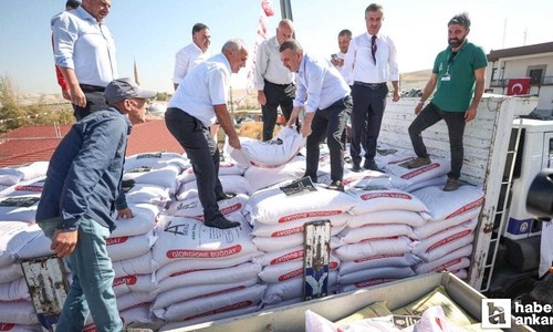 Sincan Belediyesi yüzlerce çiftçiye tohum desteğinde bulundu