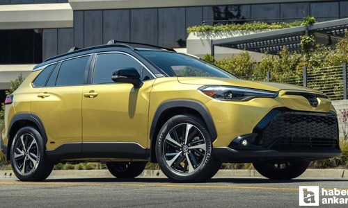 Toyota Corolla Cross Hybrid’de 190.000 TL indirim yapıldı!