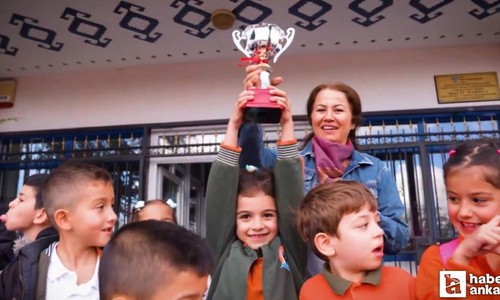 Gölbaşı Belediyesi atık toplayan öğrencileri ödüllendirdi