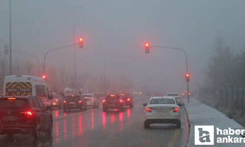 Ankaralılar sabaha karlı ve sisli havayla uyandı