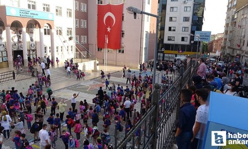 Milli Eğitim Bakanlığı okullarda serbest kıyafet uygulamasına son verdi!