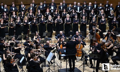 Ankara'da 400 kişilik koro müzik şöleni sundu