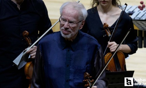 Ünlü sanatçı Gidon Kremer Ankara'da yapılan konserde sahneye çıktı