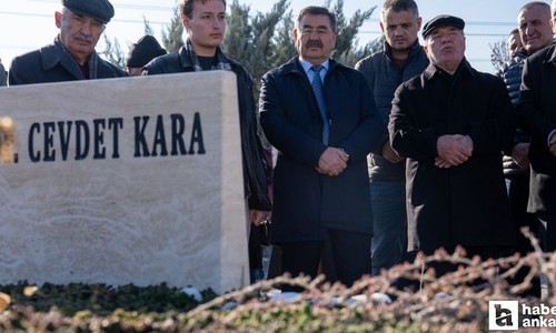 Gölbaşı Belediyesi Eski Başkanı Cevdet Kara'yı kabri başında andı