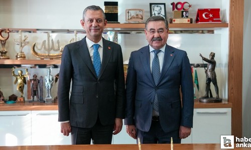 Özgür Özel Gölbaşı Belediyesini ziyaret etti