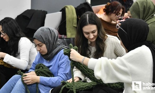 ABB'den ihtiyaç sahibi çocuklar için atkı örme atölyesi