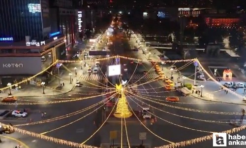 Ankara Büyükşehir Belediyesi Kızılay Meydanını yılbaşına özel süsledi