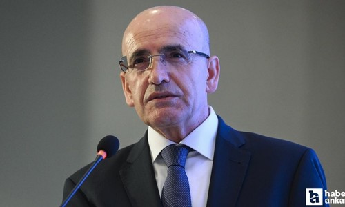 Bakan Şimşek 2025 yılının ekonomi hedefini açıkladı