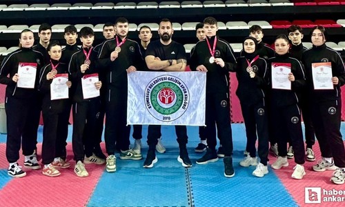 Etimesgut Belediyesi Kickboks Takımı Antalya'da madalyaları topladı