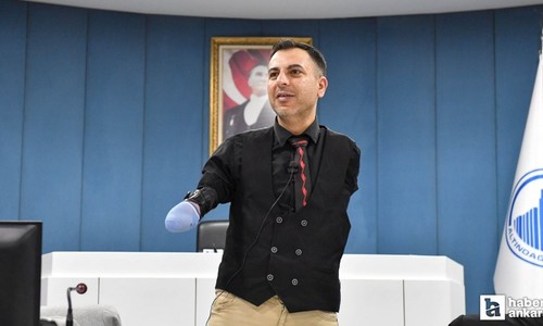 Altındağ Belediyesi salı sohbetlerinde Milli Yüzücü Yusuf Akgün'ü misafir etti
