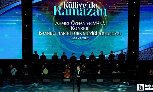 Cumhurbaşkanlığı Külliyesi'nde konser: Ahmet Özhan sahne aldı