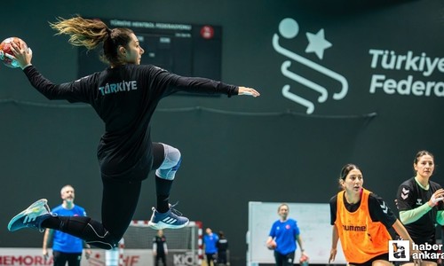 A Milli Kadın Hentbol Takımımız Ankara’da kamp çalışmalarını sürdürüyor