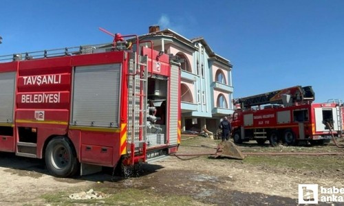 Tavşanlı'da 2 katlı evde çıkan yangın korkuttu