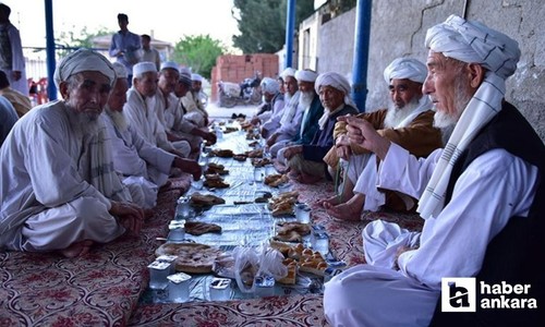 TİKA, Ramazan'da Türklerle dayanışmayı sürdürüyor