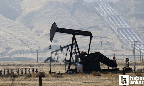 Trump'tan Venezuela'ya sert yaptırım:  Petrol ve gaz alan ülkelere yüzde 25 tarife