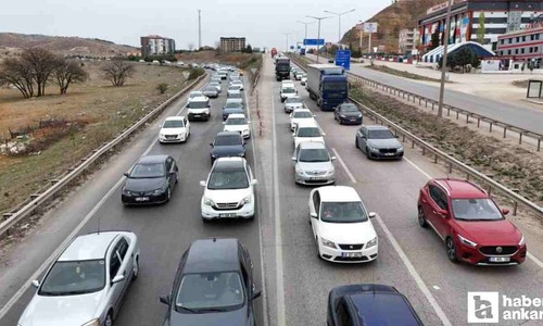 43 ilin geçiş güzergahında trafik yoğunluğu başladı