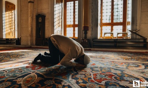 Cuma namazı saat kaçta? Ankara Cuma namazı kaçta kılınacak?