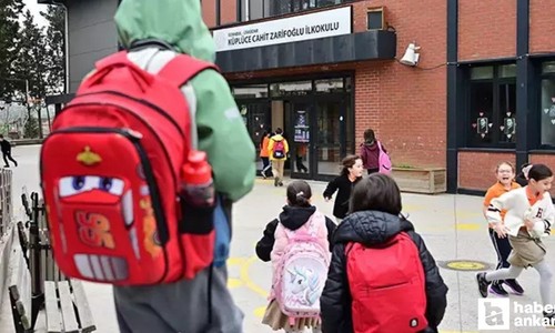 7 Nisan okullar yarım gün mü, pazartesi okullar açılacak mı, ara tatil uzatıldı mı?