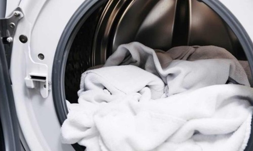 Grileşen, morlaşan beyazlar, sarı lekeler tarih olacak! Kuru temizleme ustası sırrını verdi