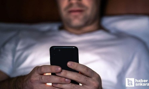 Uyku sorunu olanlar buraya! Problemin kaynağı telefonunuz olabilir