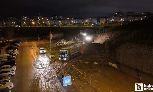 Yenimahalle'de sağanak istinat duvarının çökmesine neden oldu
