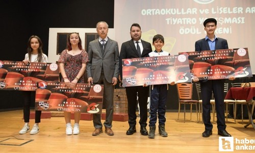 Kahramankazan Belediye Başkanı Çırpanoğlu, tiyatro yarışmasının ödül törenine katıldı