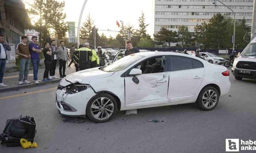 Çankaya'da otomobille motosiklet çarpıştı