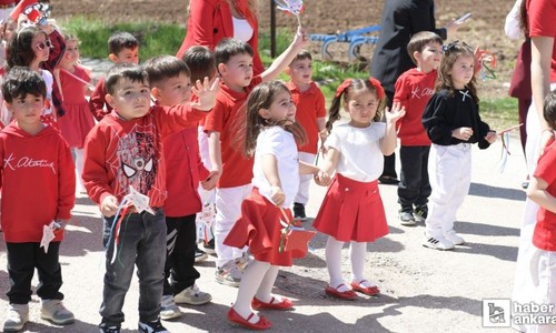 Kahramankazan Belediyesi kreş öğrencileri 23 Nisan eğlencesi düzenledi